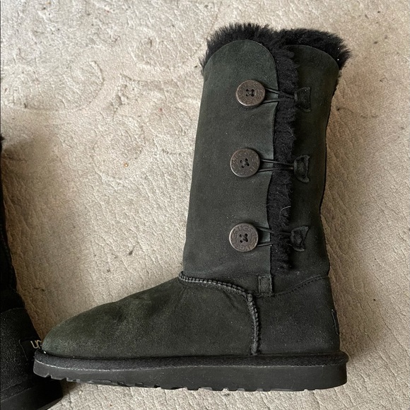 Ugg Boots - Picture 6 of 11